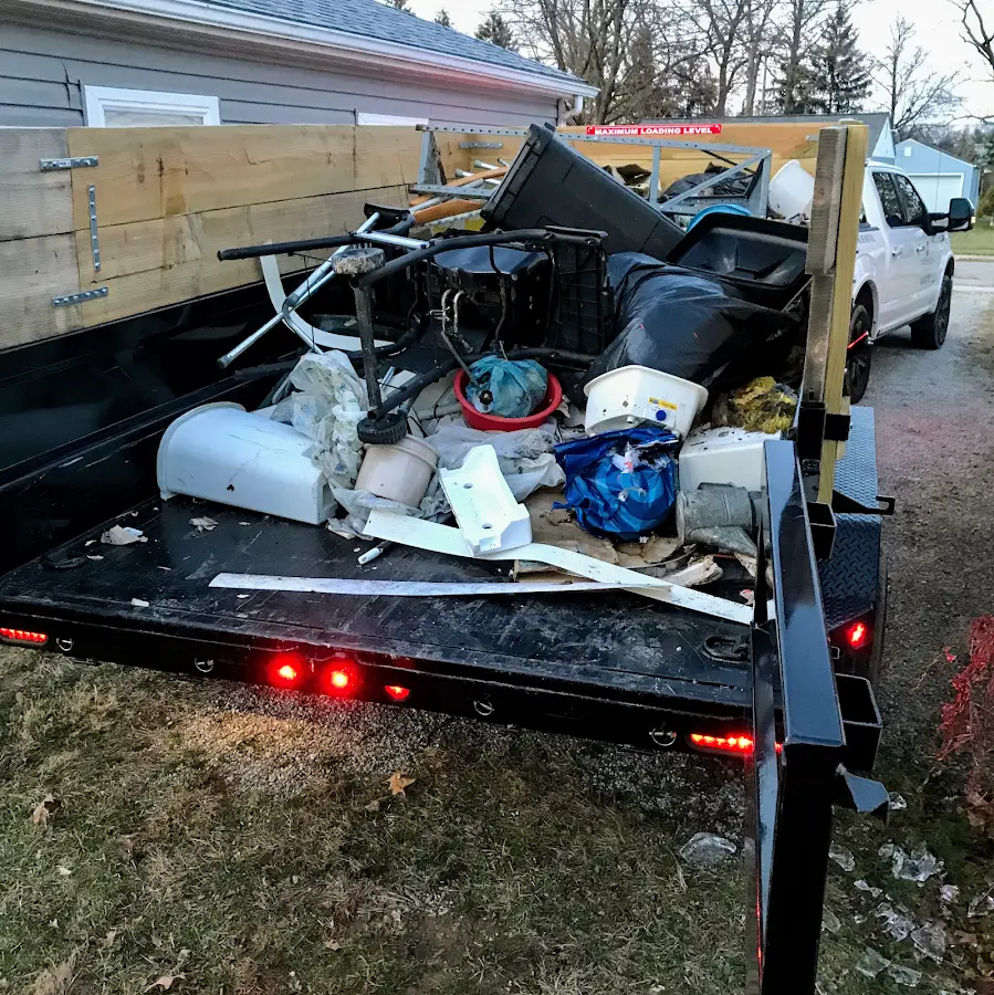 Roll-off dumpster delivered to a residential driveway in Georgetown